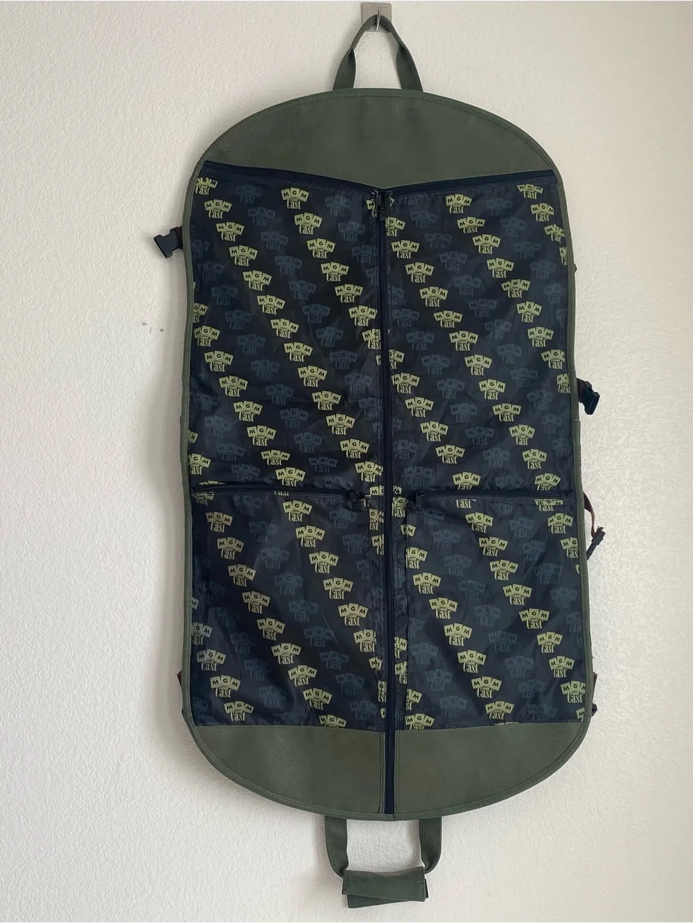 Vintage MGM Grand Cast foldable travel Garmet bag luggage